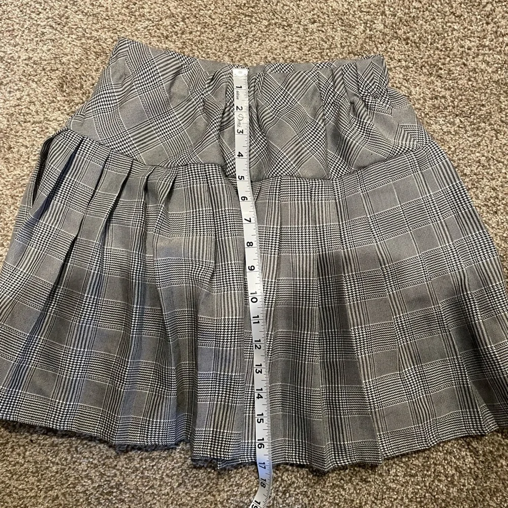 Urban Coco Elastic Waist Plaid Pleated Skirt Small